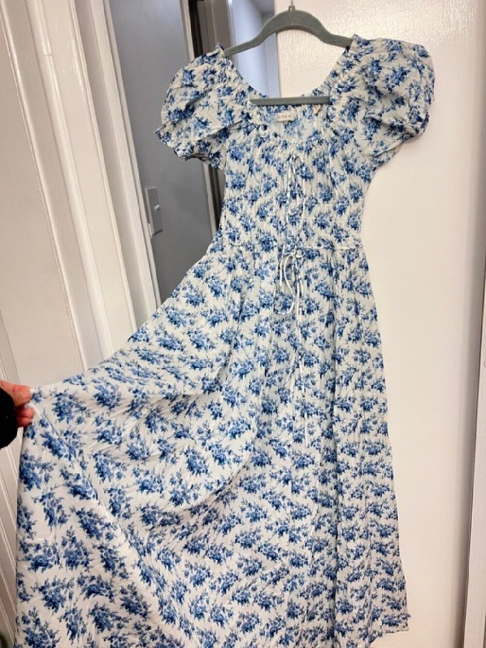 Doen Ashlynn tie-detailed floral-print organic cotton voile midi dress, M - Picture 5 of 13